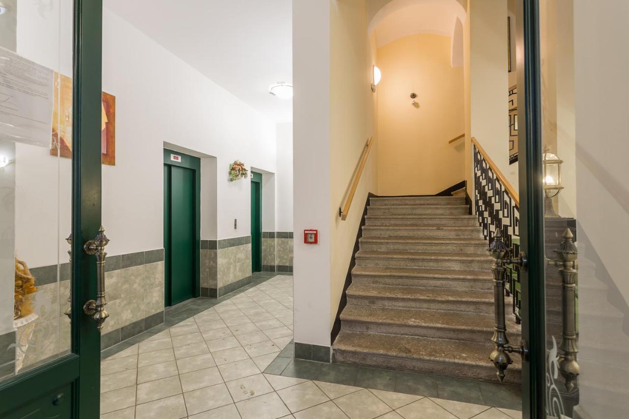 Apartma Linda 1880 Karlsbad Eksteriør billede