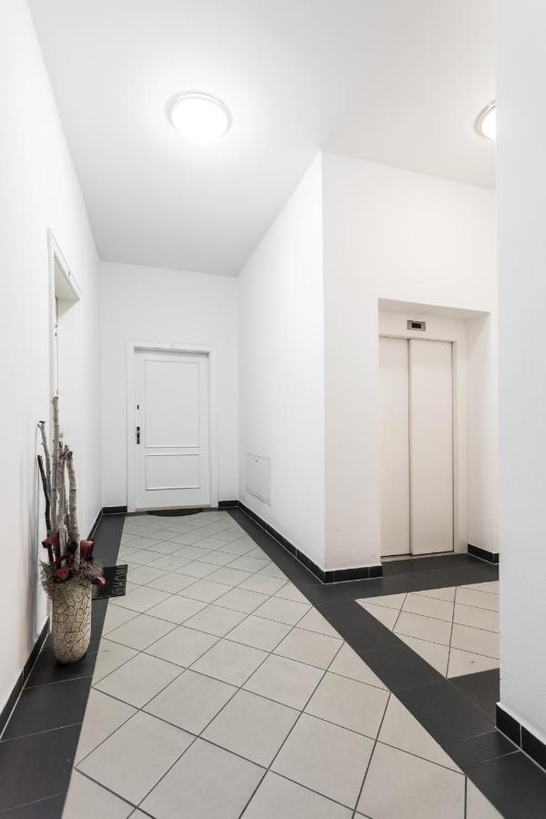 Apartma Linda 1880 Karlsbad Eksteriør billede